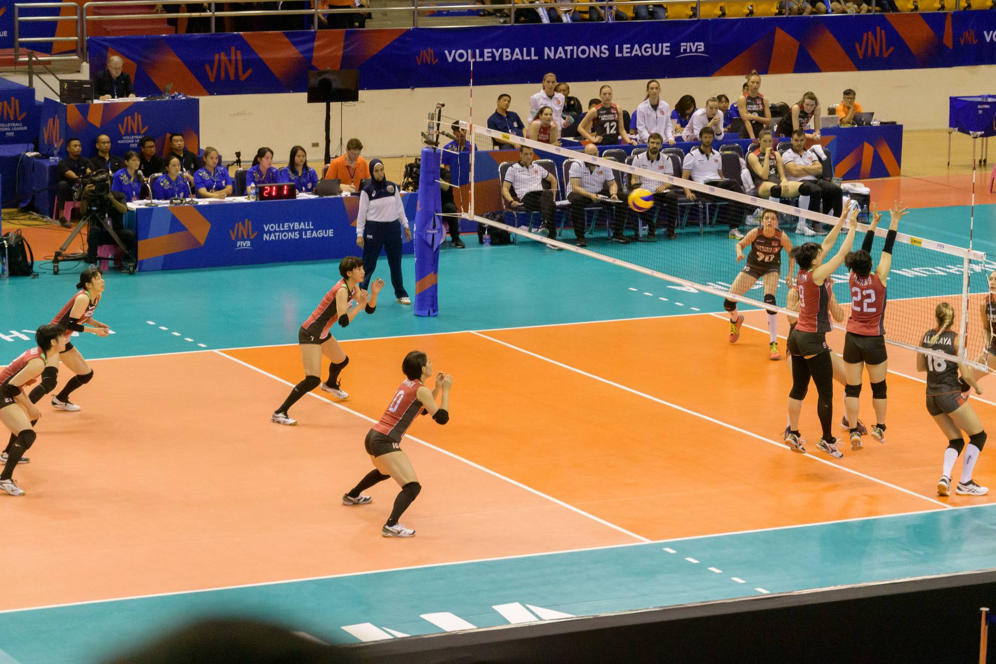 2018-06-05-korat-nakhonratchasima-vnl-volleyball-japan-turkey-korea-thailand-day1